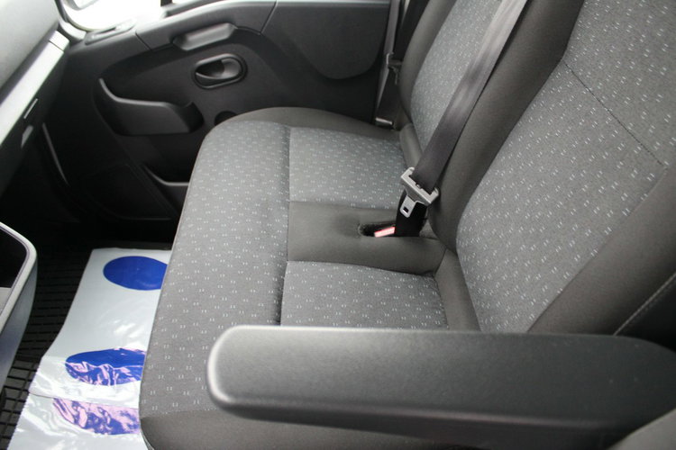 Opel Movano 2.3 136KM L3H2 F-VAT FWD zdjęcie 21