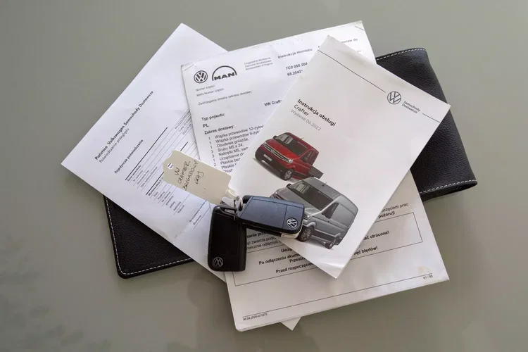Volkswagen Crafter 7-osób BRYGADÓWKA L3H2 140KM zdjęcie 37