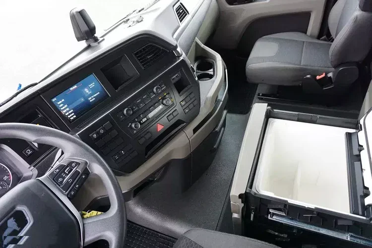 MAN TGX / 18.470 / E 6 / GM / ZESTAW PRZEJAZDOWY 120 M3 / ŁAD. 14 815 KG / RETARDER zdjęcie 9