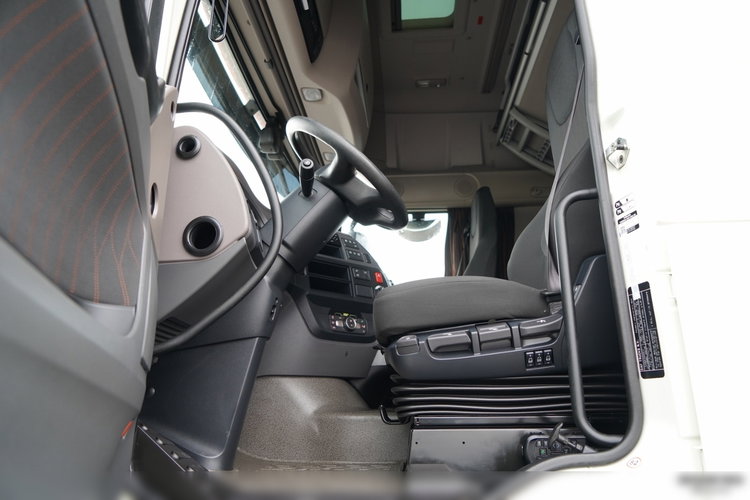 DAF XF 480 / SUPER SPACE CAB / OPONY 100% / 2021 ROK zdjęcie 24