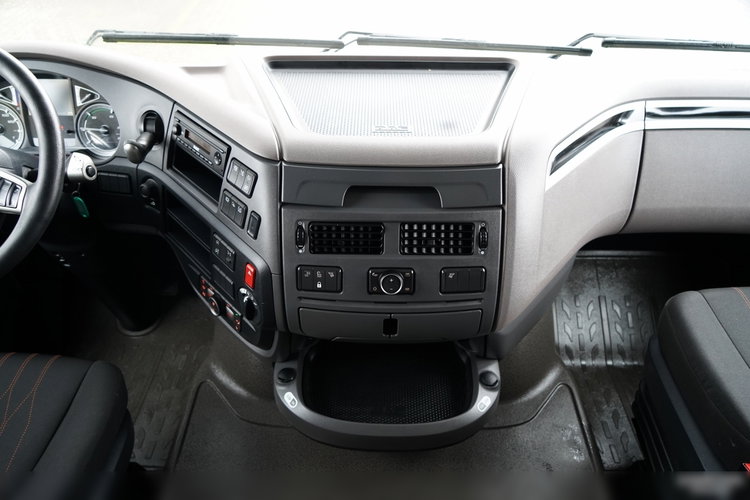 DAF XF 480 / SUPER SPACE CAB / OPONY 100% / 2021 ROK zdjęcie 32