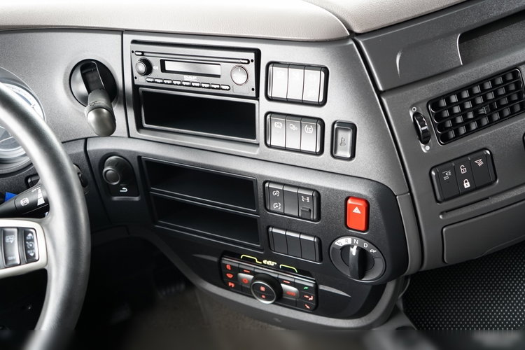 DAF XF 480 / SUPER SPACE CAB / OPONY 100% / 2021 ROK zdjęcie 30