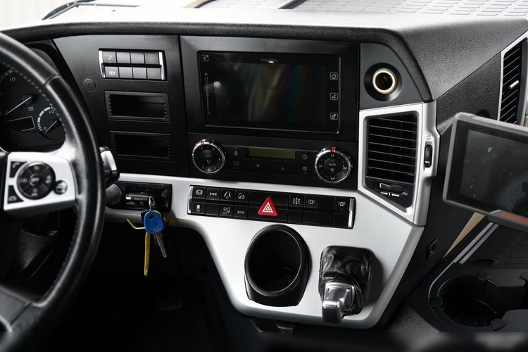 Mercedes ACTROS 1853 / HYDRAULIKA / RETARDER /  BIG SPACE / FLEETBOARD  zdjęcie 30