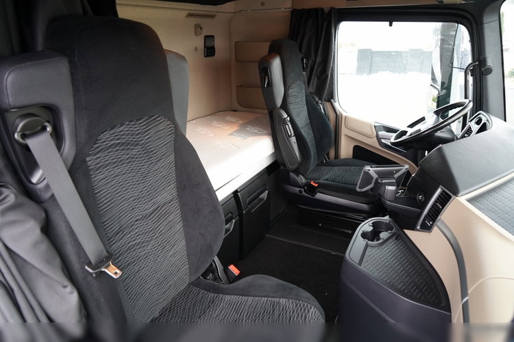 Mercedes ACTROS 1853 / HYDRAULIKA / RETARDER /  BIG SPACE / FLEETBOARD  zdjęcie 35