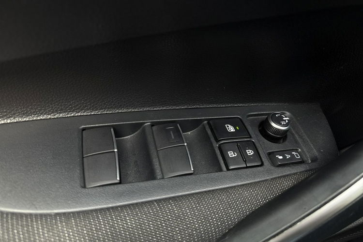 Toyota Corolla 1.5 VVTi 125KM COMFORT TECH, salon Polska, gwarancja, FV23% zdjęcie 21