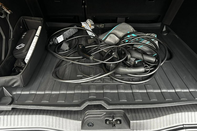 Kangoo Renault Kangoo E-Tech grudzień 2024r 2000 km zdjęcie 10