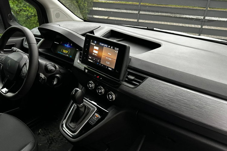 Kangoo Renault Kangoo E-Tech grudzień 2024r 2000 km zdjęcie 9