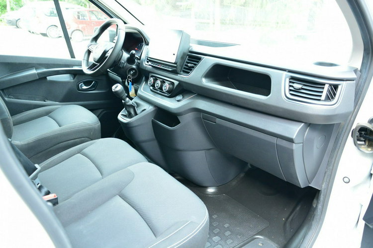 Renault Trafic long L2H1 2.0 150KM pełna opcja zdjęcie 6