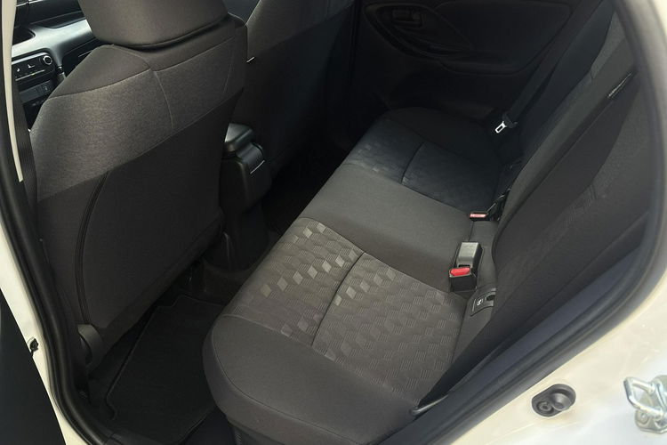 Toyota Yaris 1.5 Hybrid 116KM STYLE, salon Polska, gwarancja, FV23% zdjęcie 11