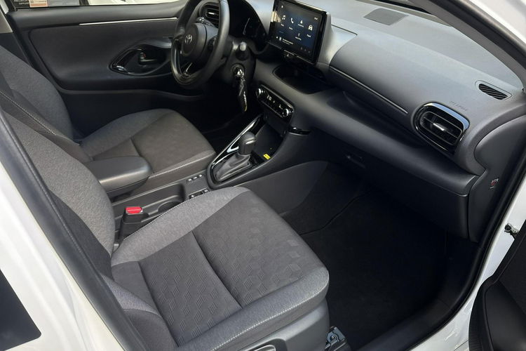 Toyota Yaris 1.5 Hybrid 116KM STYLE, salon Polska, gwarancja, FV23% zdjęcie 14