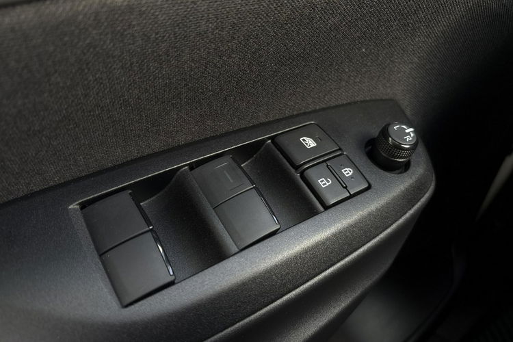 Toyota Yaris 1.5 Hybrid 116KM STYLE, salon Polska, gwarancja, FV23% zdjęcie 18