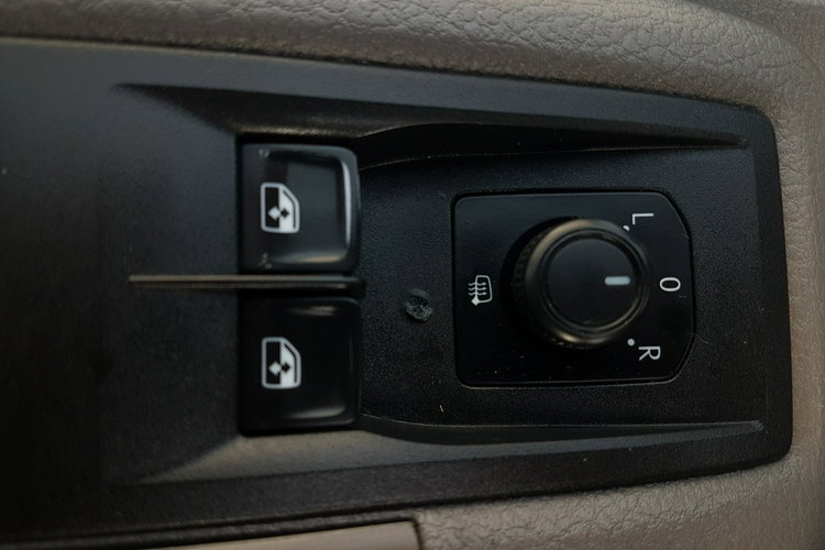 Volkswagen Crafter CHŁODNIA MROŹNIA AGREGTA IZOTERMA GRZANIE DŁUGI WYSOKI KLIMA zdjęcie 9