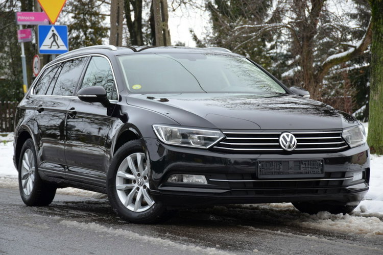 Volkswagen Passat Czarny Zarejestrowany 1.6TDI 120KM Serwis Skóra Navi Kamera zdjęcie 16