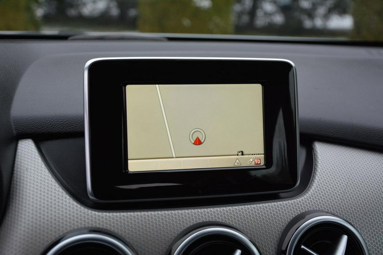 B 180 Navigacja Chromy 2x Parktronik Grzane Fotele Alu 17"ASO Mercedes zdjęcie 30
