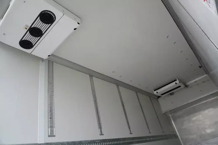 Volvo FH 420 6×2 / Chłodnia Krone 19 EPAL / Multitemperatura / Doppelstock / Thermoking 1200R zdjęcie 11