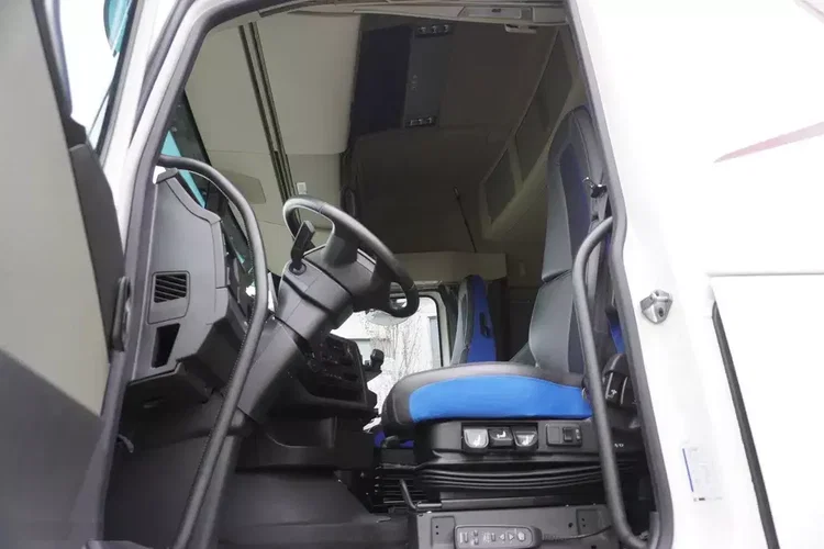 Volvo FH 420 6×2 / Chłodnia Krone 19 EPAL / Multitemperatura / Doppelstock / Thermoking 1200R zdjęcie 19