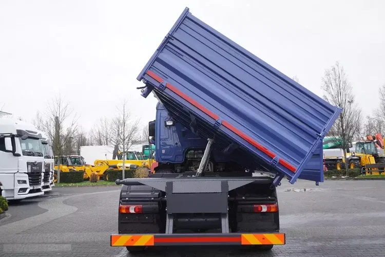 Mercedes Actros 1846 4×2 / NOWA Wywrotka 3-stronna / Ład. 10 t / Blokada mostu zdjęcie 15