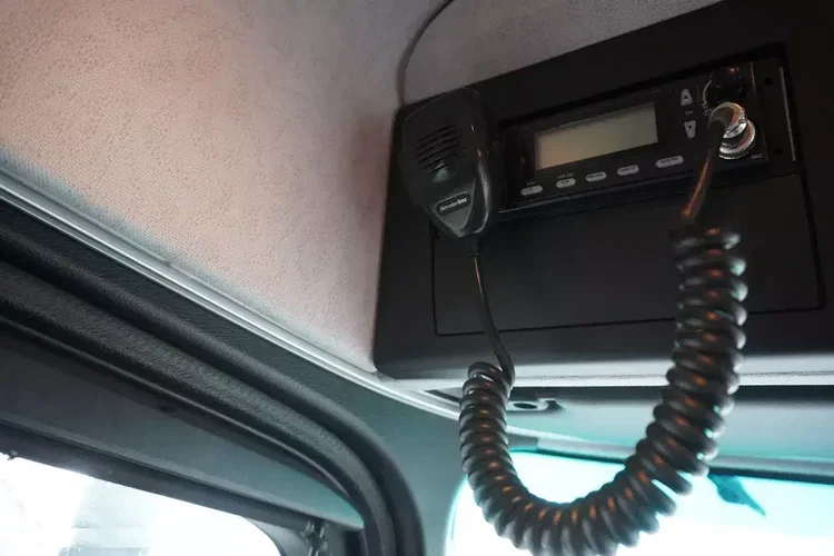 Mercedes Actros 1846 4×2 / NOWA Wywrotka 3-stronna / Ład. 10 t / Blokada mostu zdjęcie 27