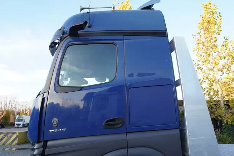 Mercedes Actros 2546 MP5 6x2 / NOWA Laweta 9, 5 m / Kabina Salonka zdjęcie 19