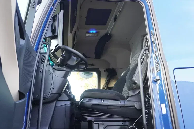 Mercedes Actros 2546 MP5 6x2 / NOWA Laweta 9, 5 m / Kabina Salonka zdjęcie 20
