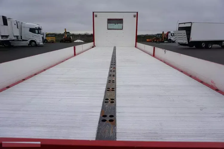 DAF CF / 410 / ACC / E 6 / SKRZYNIOWY + NAJAZDY / DŁ. 8, 5 M / OŚ SKRĘTNA / ŁAD. 15 420 KG zdjęcie 36