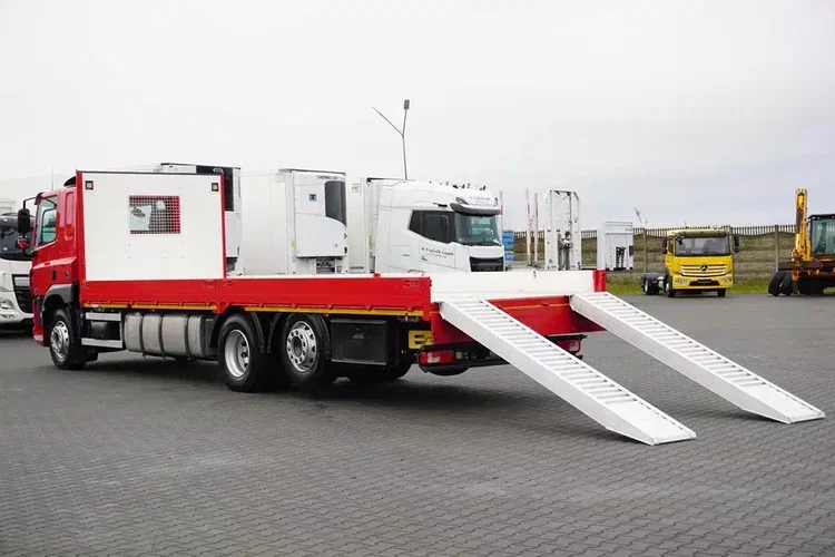 DAF CF / 410 / ACC / E 6 / SKRZYNIOWY + NAJAZDY / DŁ. 8, 5 M / OŚ SKRĘTNA / ŁAD. 15 420 KG zdjęcie 5