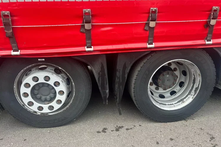 Mercedes 2545 Bigspace , firanka , zdjęcie 10