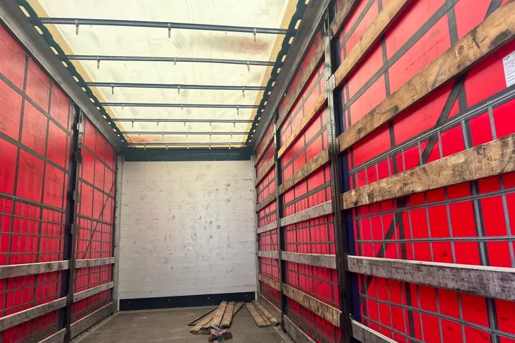 Mercedes 2545 Bigspace , firanka , zdjęcie 12