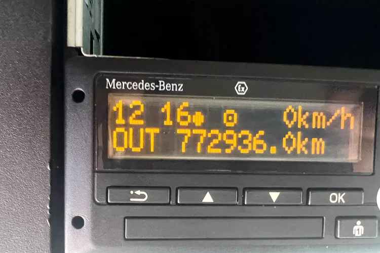 Mercedes 2545 Bigspace , firanka , zdjęcie 19