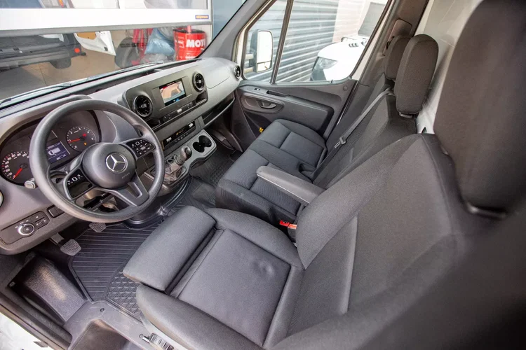 Mercedes Sprinter 316 2.2 CDI KONTENER + WINDA 750kg zdjęcie 34