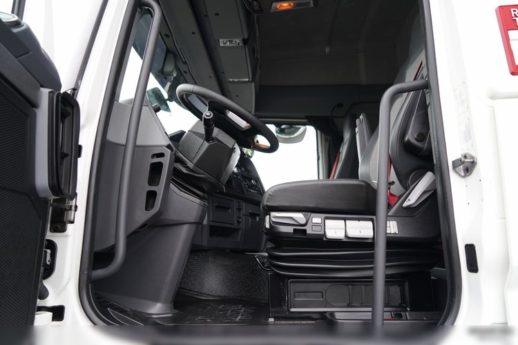 Renault /  T 460 / STANDARD / EURO 6  zdjęcie 24