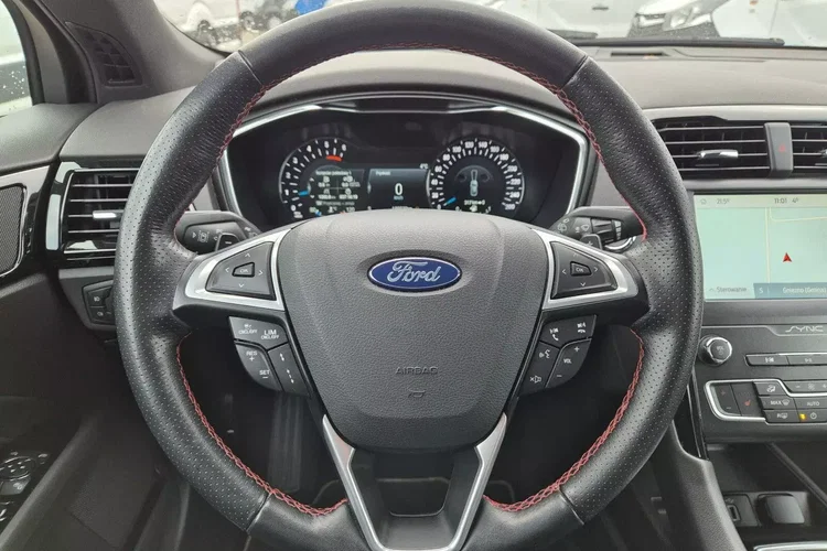 Ford mondeo zdjęcie 18