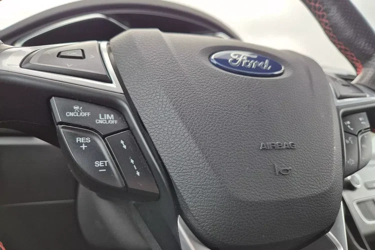 Ford mondeo zdjęcie 19