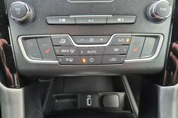 Ford mondeo zdjęcie 27