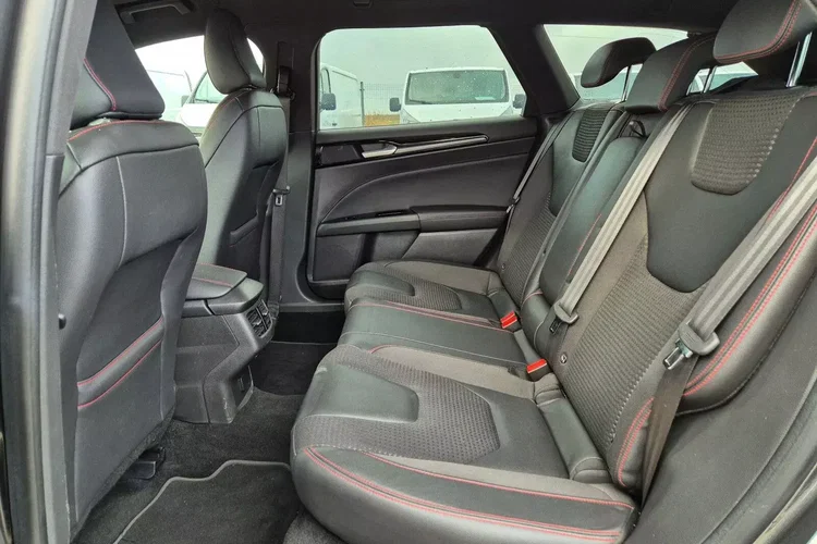 Ford mondeo zdjęcie 30