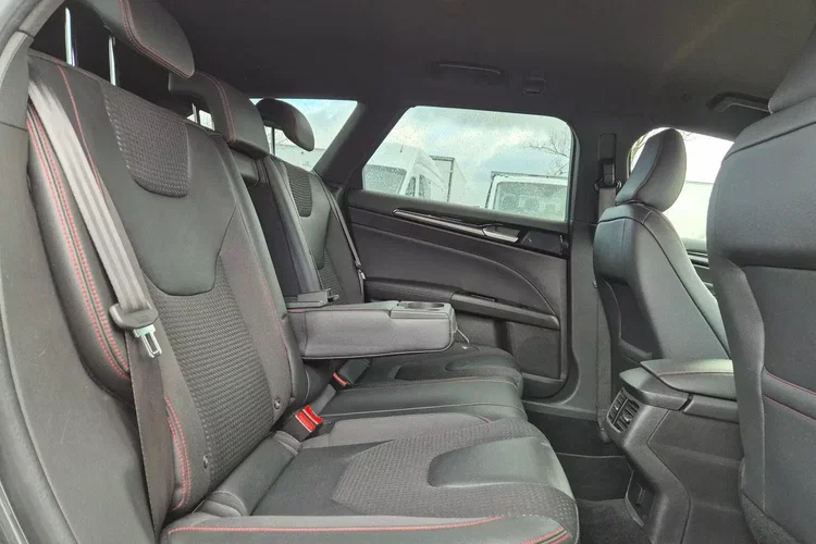 Ford mondeo zdjęcie 31