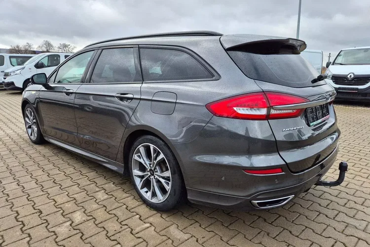 Ford mondeo zdjęcie 8