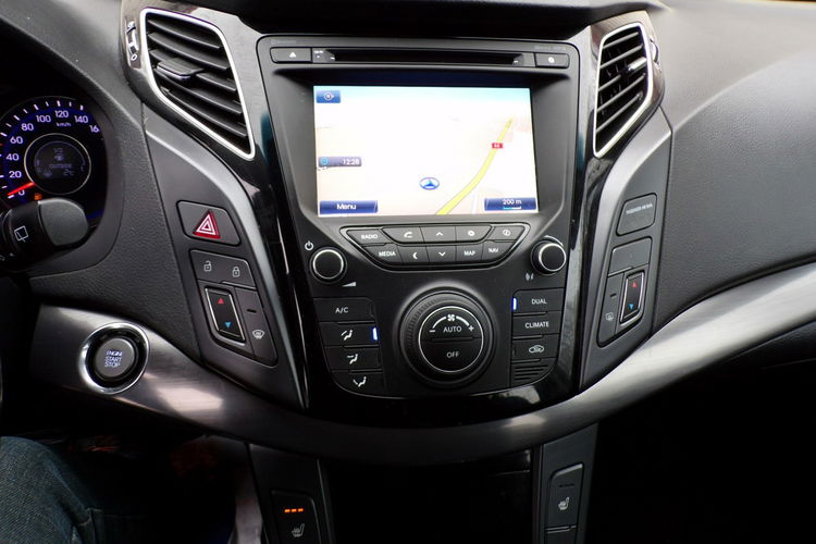 Hyundai i40 Xenon /Klimatronic /Led /1.6 /GDI /2013r zdjęcie 19