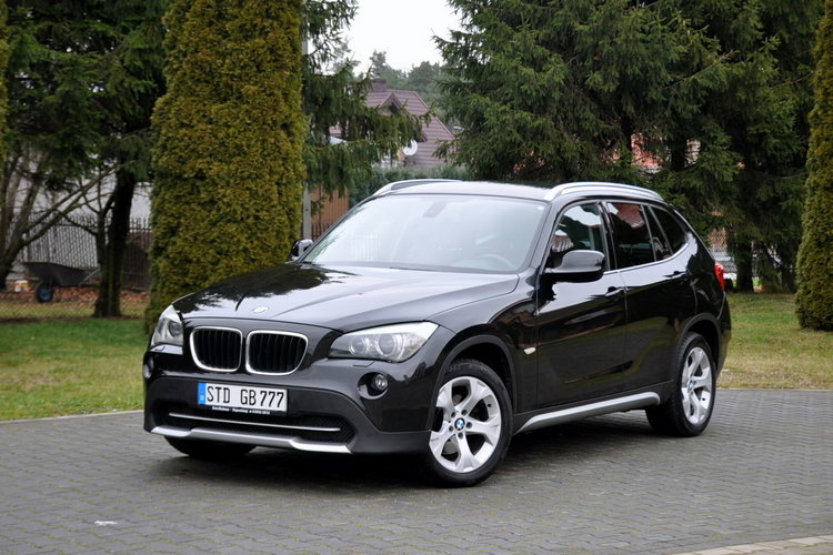 BMW X1 2.0d(163KM) Bi-Xenon Ringi Klimatronik Welur Reling Chrom Alu17"ASO zdjęcie 10