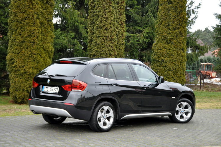 BMW X1 2.0d(163KM) Bi-Xenon Ringi Klimatronik Welur Reling Chrom Alu17"ASO zdjęcie 5