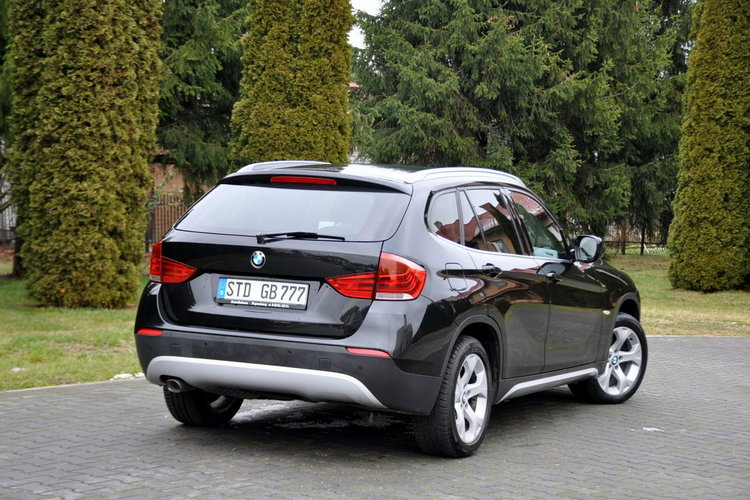 BMW X1 2.0d(163KM) Bi-Xenon Ringi Klimatronik Welur Reling Chrom Alu17"ASO zdjęcie 6