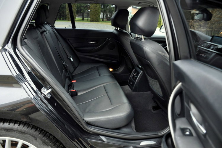 BMW 320 2.0d(143KM) Luxury Xenon Ringi Duża Navi El.Klapa I Wł Skóry Alu17" zdjęcie 19