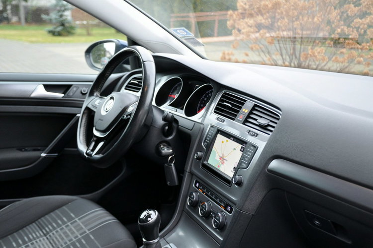 Volkswagen Golf 2.0TDI(150KM) Lounge Duża Navi Klimatronik PDC Wekur I Wł Alu16"ASO zdjęcie 18