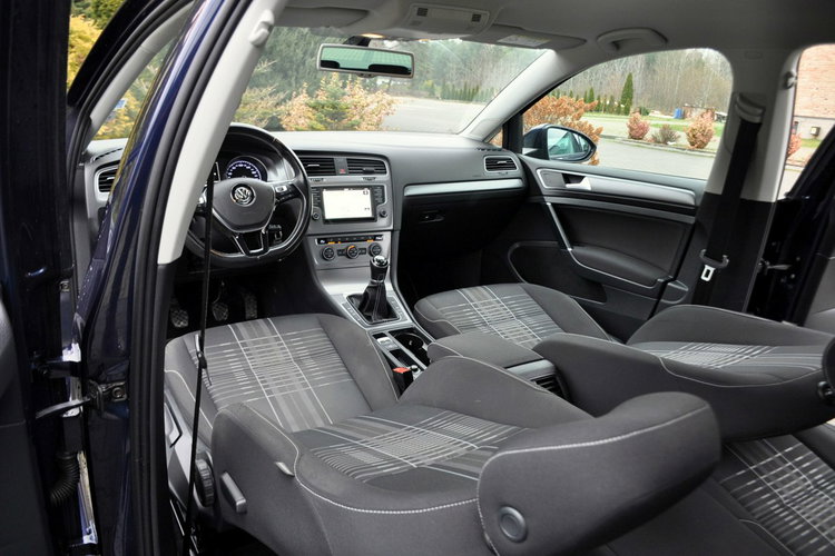 Volkswagen Golf 2.0TDI(150KM) Lounge Duża Navi Klimatronik PDC Wekur I Wł Alu16"ASO zdjęcie 28