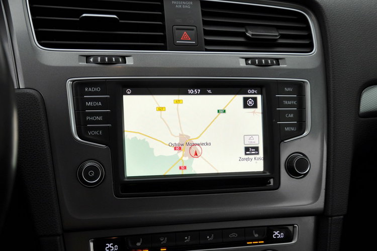 Volkswagen Golf 2.0TDI(150KM) Lounge Duża Navi Klimatronik PDC Wekur I Wł Alu16"ASO zdjęcie 31