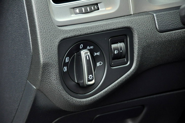 Volkswagen Golf 2.0TDI(150KM) Lounge Duża Navi Klimatronik PDC Wekur I Wł Alu16"ASO zdjęcie 36