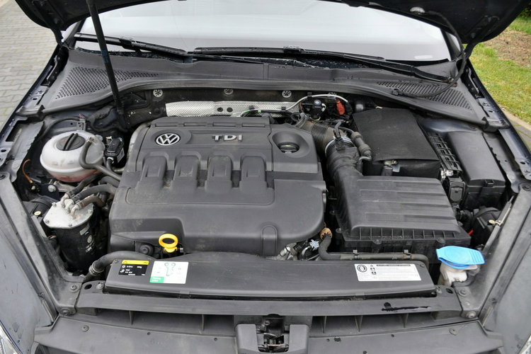 Volkswagen Golf 2.0TDI(150KM) Lounge Duża Navi Klimatronik PDC Wekur I Wł Alu16"ASO zdjęcie 39