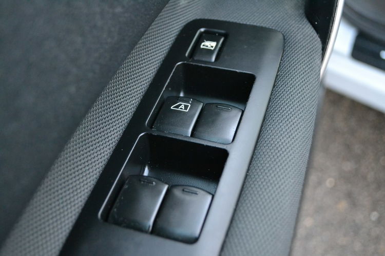 Nissan Qashqai+2 4x4 7os Panorama Climatronic Alu Serwis 2012r.Automat zdjęcie 19