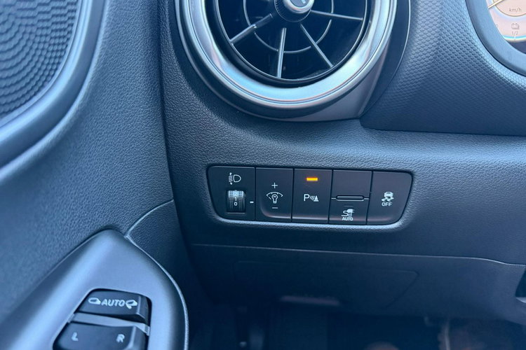 Hyundai Kona EV, 100KW, NAVI, gwarancja zdjęcie 18