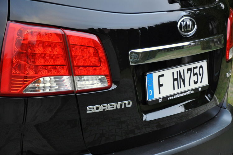 Kia Sorento 2.2CRDi(197KM) AWD Xenon Panorama Skóry Automat El.Fotel Alu18"ASO zdjęcie 16